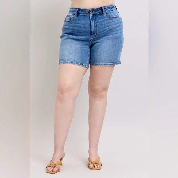 Judy Blue 2 Button Denim Shorts with Pockets Plus Size Classic Blue Denim Shorts - Picture 9 of 15